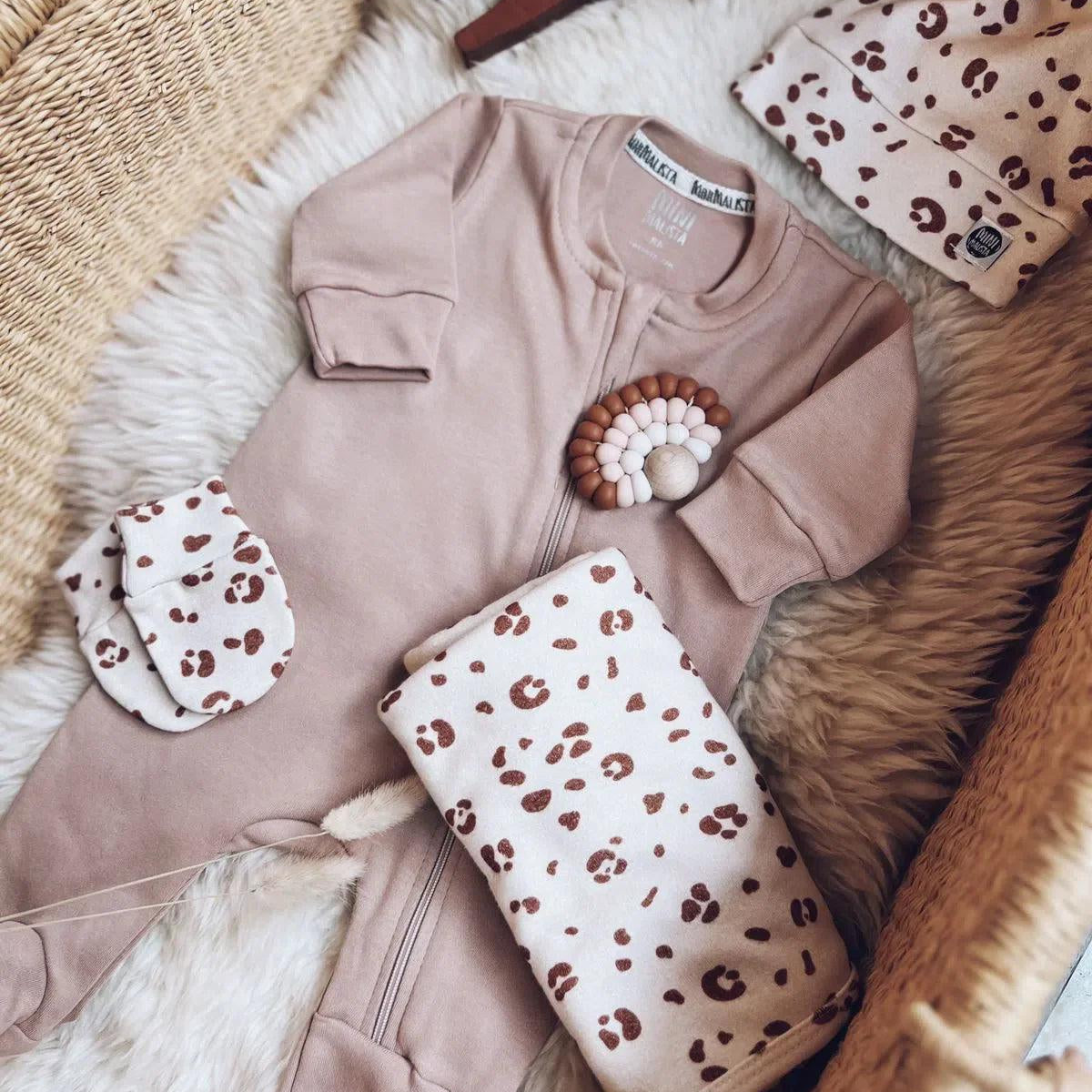 Macacões para Bebês | Conforto, Estilo Minimalista e Qualidade Premium