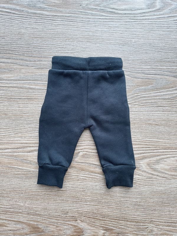 Calça Moletom Unissex Peluciado MiniMalista | Liso Preto