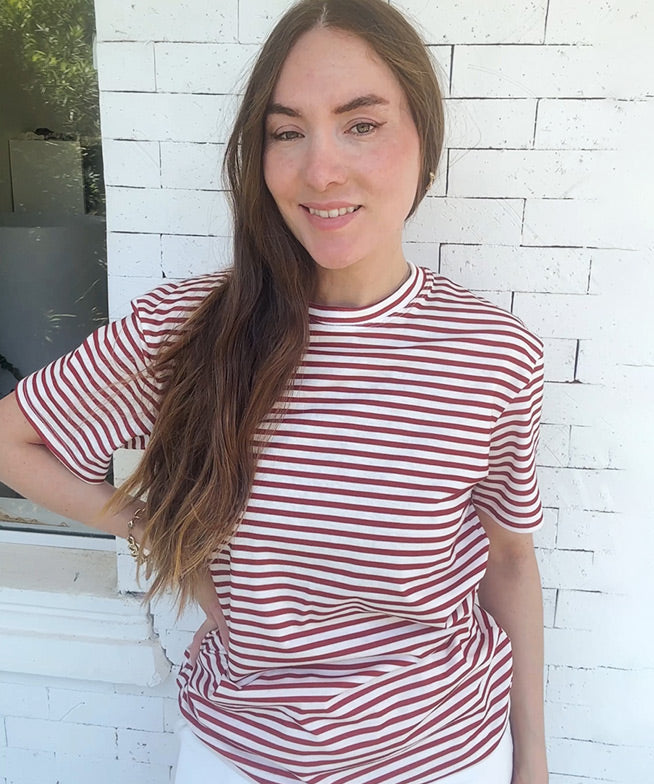 Camiseta-adulto-minimalista-natal-minimalista-listrinhas-vermelho-1.jpg