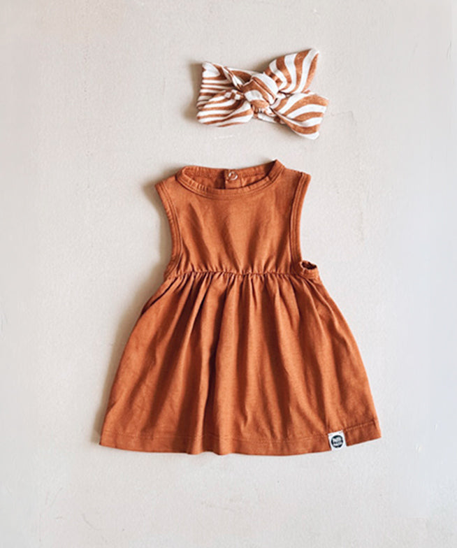Conjunto-bebe-menina-verao-vestido-regata-liso-ginger-e-faixinha-swirl.jpg