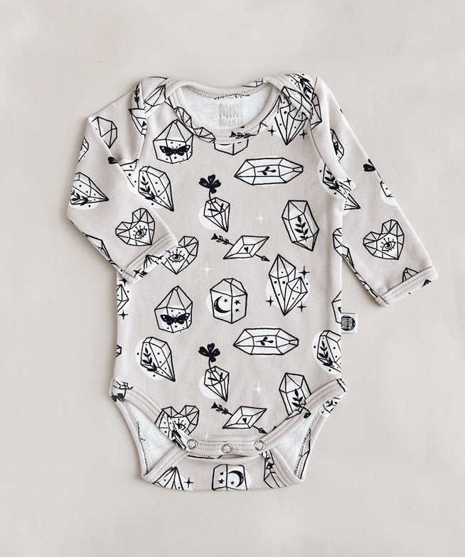 Conjunto-body-manga-longa-calca-harem-crystal-cristais-bebe-menina-unissex-diferente-cinza-claro-bebe-unissex-7.jpg