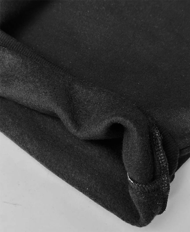 Moletom Básico Liso Preto MiniMalista — vista alternativa da blusa clássica com gola redonda em ribana, tom Preto sóbrio, algodão premium peluciado por dentro.