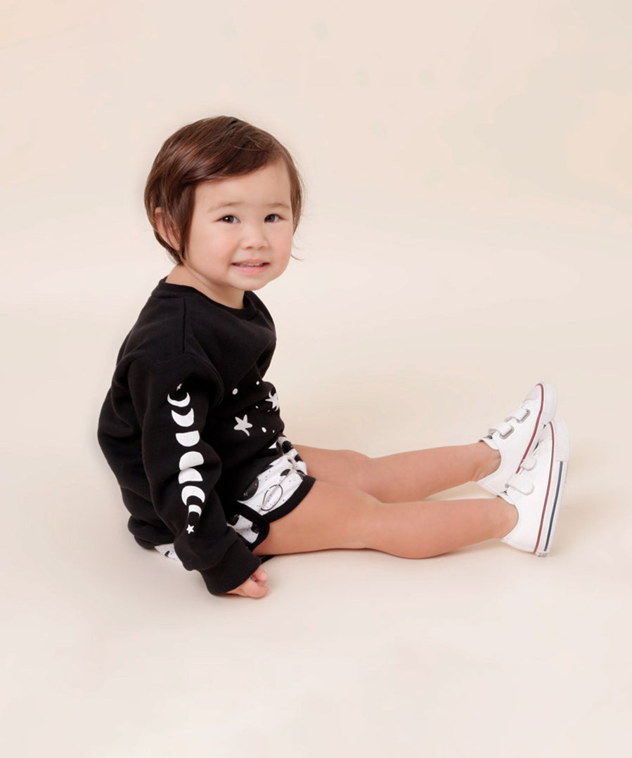 Short-track-lunar-luas-preto-e-branco-bebe-crianca-menina-minimalista-baby-preto-e-branco-3.jpg