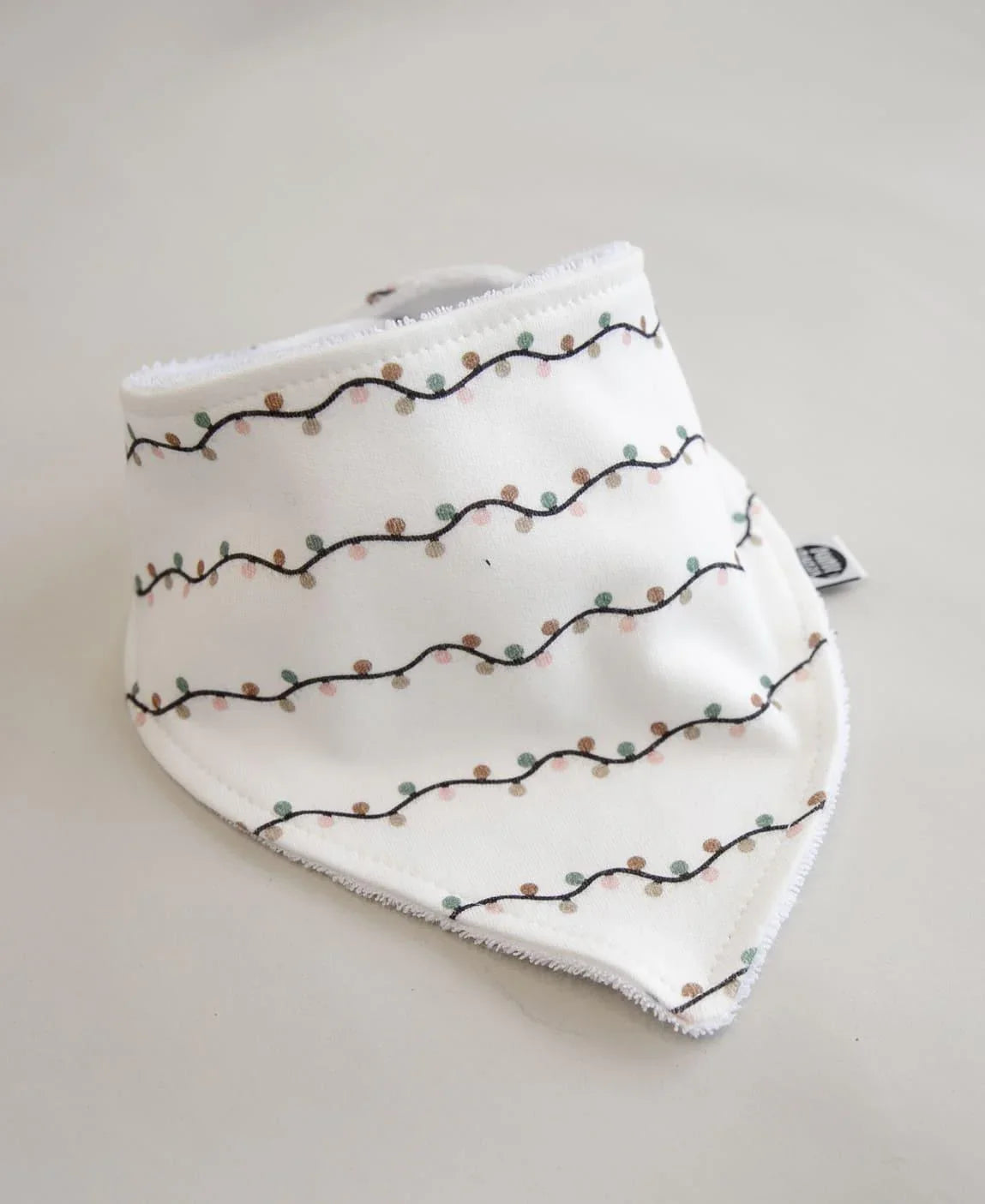 Babador Bandana Unissex | Lights - MiniMalista Baby - 0.3, Ano Novo, b2b, Baby, black-friday, Christmas, com-desconto-mm10, Meia Estação, Menina, natal, Neutro, Reveillon, Unissex, Xmas -bebê-minimalista-estiloso