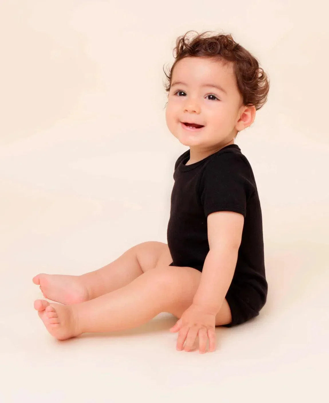 Body de Bebê Manga Curta Unissex MiniMalista | Liso Preto - MiniMalista Baby - 0.2, 0.3, b2b, Baby, Best, black-friday, com-desconto-mm10, Meia Estação, Menino, Neutro, tab-tam-body-curto, Unissex -bebê-minimalista-estiloso