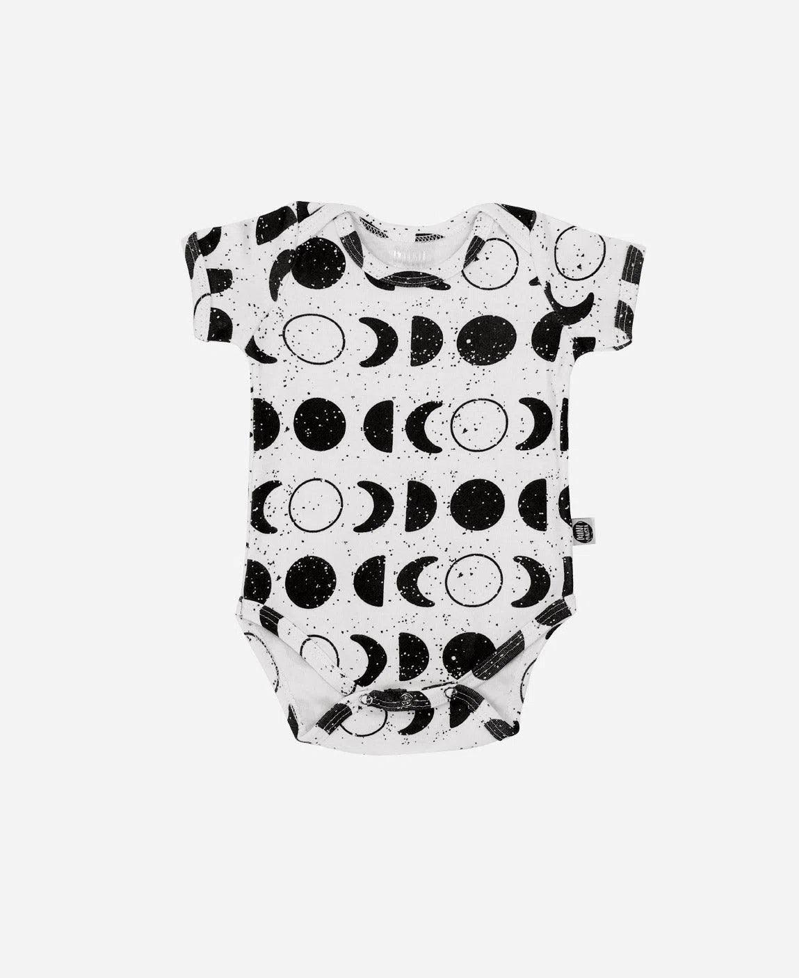 Kit 3 Bodies Manga Curta | Preto, Branco e Cinza