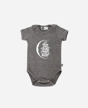 Kit 3 Bodies Manga Curta | Preto, Branco e Cinza