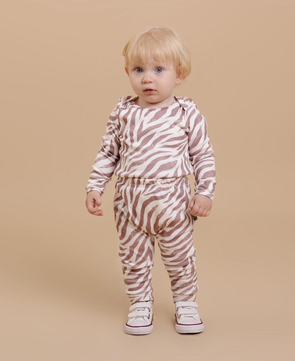 Body de Bebê Manga Longa Unissex Feline - MiniMalista Baby - b2b, Baby, com-desconto-mm10, Frio, Menina, tab-tam-body-manga-longa -bebê-minimalista-estiloso