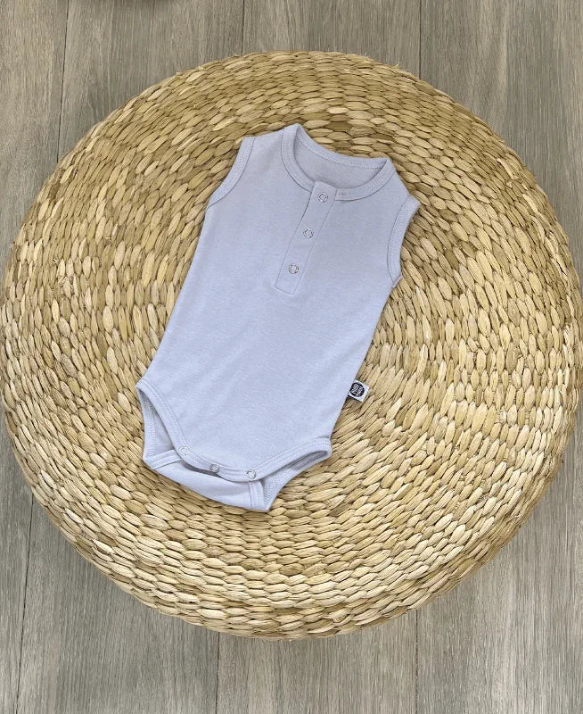 Body de Bebê Regata Unissex Botões | Liso Lilac - MiniMalista Baby - 0.3, b2b, Baby, black-friday, Calor, Menina, Neutro, new, tab-tam-body-regata, Unissex, Verão -bebê-minimalista-estiloso