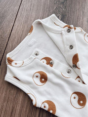 Body de Bebê Regata Unissex Botões | Yin Yang - MiniMalista Baby - 0.3, b2b, Baby, black-friday, Calor, com-desconto-mm10, Menino, tab-tam-body-regata, Verão -bebê-minimalista-estiloso