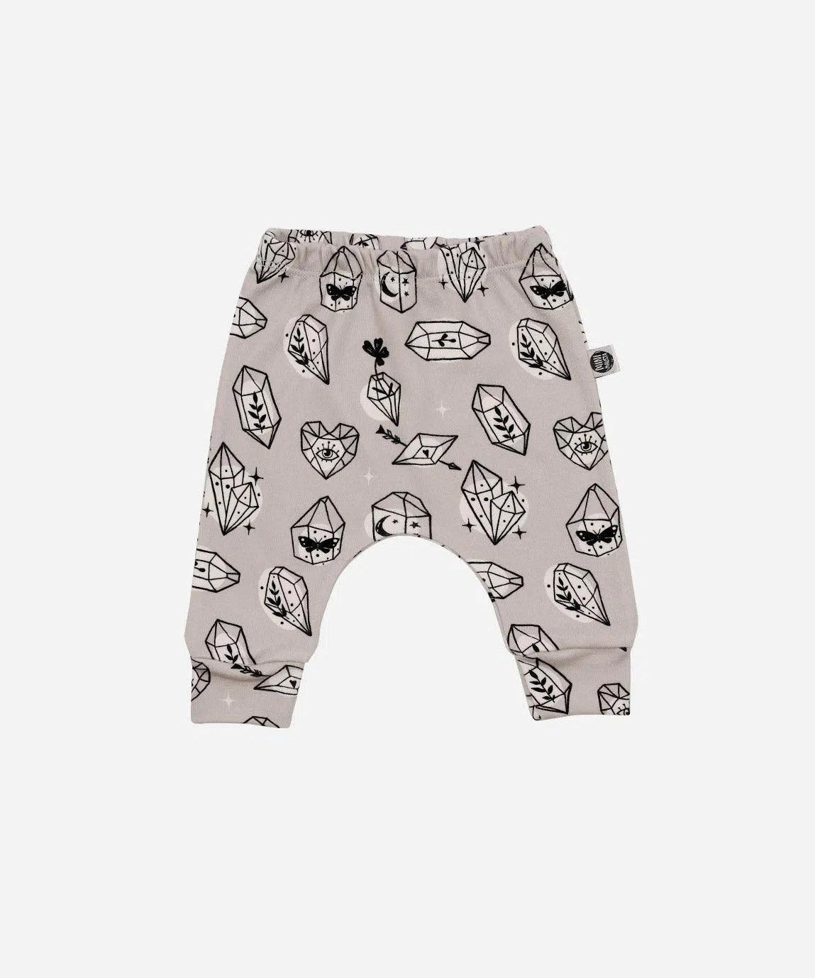 Calça de Bebê Harém Unissex | Crystal - MiniMalista Baby - 0, 0.4, 0.45, b2b, Baby, black-friday, Meia Estação, Menina, Neutro, outlet, SALE-FINAL, tab-tam-calça-harem-bebe, Unissex, Winter Sale 40% -bebê-minimalista-estiloso