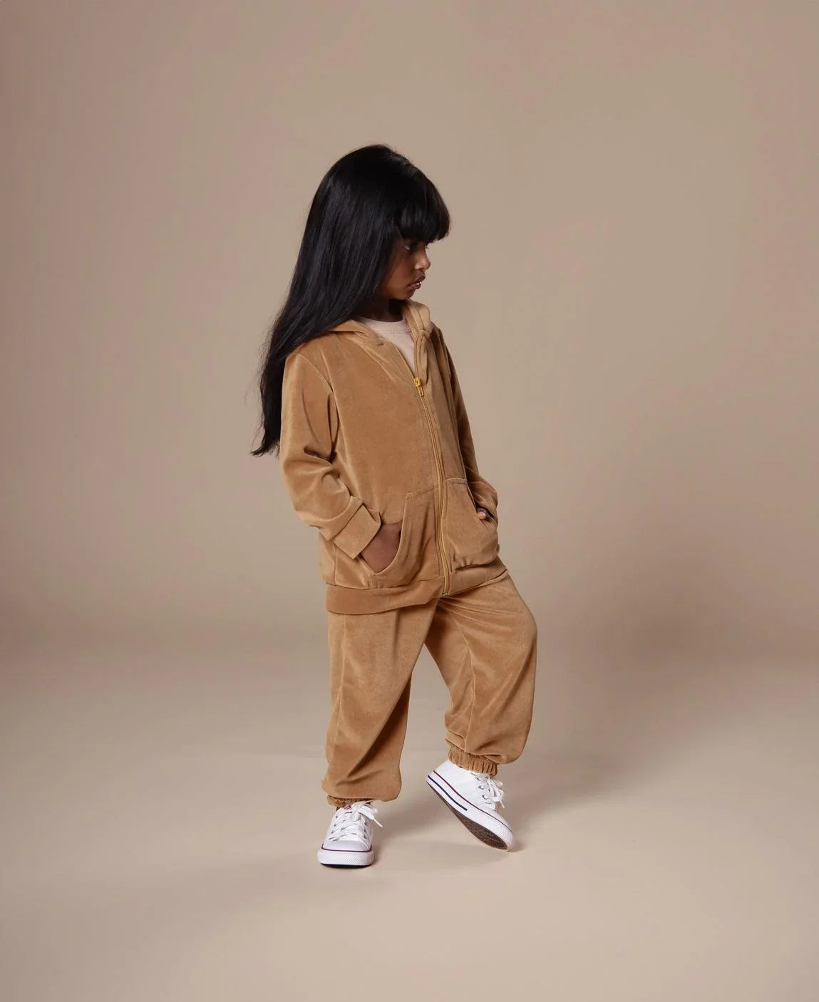 Calça Plush Unissex MiniMalista | Liso Caramelo - MiniMalista Baby - 0.25, 0.3, b2b, Baby, black-friday, calça-relaxed-Baby, com-desconto-mm10, Frio, Kids, Menina, Menino, Neutro, tab-tam-calça-soft-e-plush, tam-tam-calça-bolsao-bebe, Unissex -bebê-minimalista-estiloso