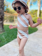 Calcinha de Praia Estampado UV50+ | Listras Diagonais Bege - MiniMalista Baby - 0, b2b, Baby, Calor, com-desconto-mm10, Kids, Menina, new, tab-tam-calcinha-praia, Verão -bebê-minimalista-estiloso