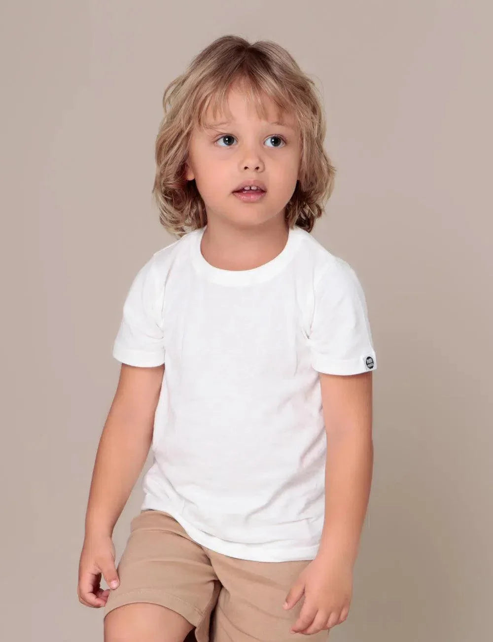 Camiseta Infantil Manga Curta Unissex MiniMalista | Liso Branco Off - MiniMalista Baby - 0.25, 0.3, Ano Novo, anonovo, b2b, Best, black-friday, com-desconto-mm10, Kids, Meia Estação, Menina, Neutro, new, Reveillon, tab-tam-camiseta-manga-curta, Unissex -bebê-minimalista-estiloso