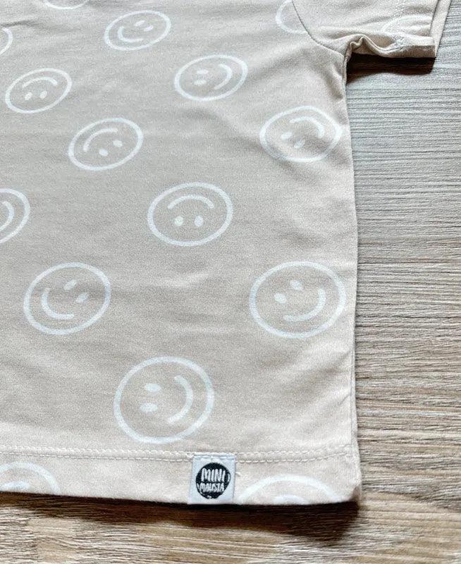 Camiseta Infantil Manga Curta Unissex | Smiley - MiniMalista Baby - 0.3, b2b, black-friday, com-desconto-mm10, Kids, Meia Estação, Menino, Neutro, tab-tam-camiseta-manga-curta, Unissex -bebê-minimalista-estiloso