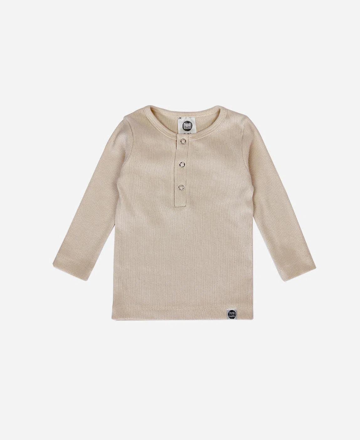 Camiseta Infantil Unissex Manga Longa Canelado Botões MiniMalista | Liso Beige - MiniMalista Baby - 0.3, b2b, black-friday, com-desconto-mm10, Frio, Kids, Menina, Neutro, tab-tam-camiseta-botao-frontal, tab-tam-camiseta-botão-frontal-manga-longa, Unissex, Winter Sale 20% -bebê-minimalista-estiloso