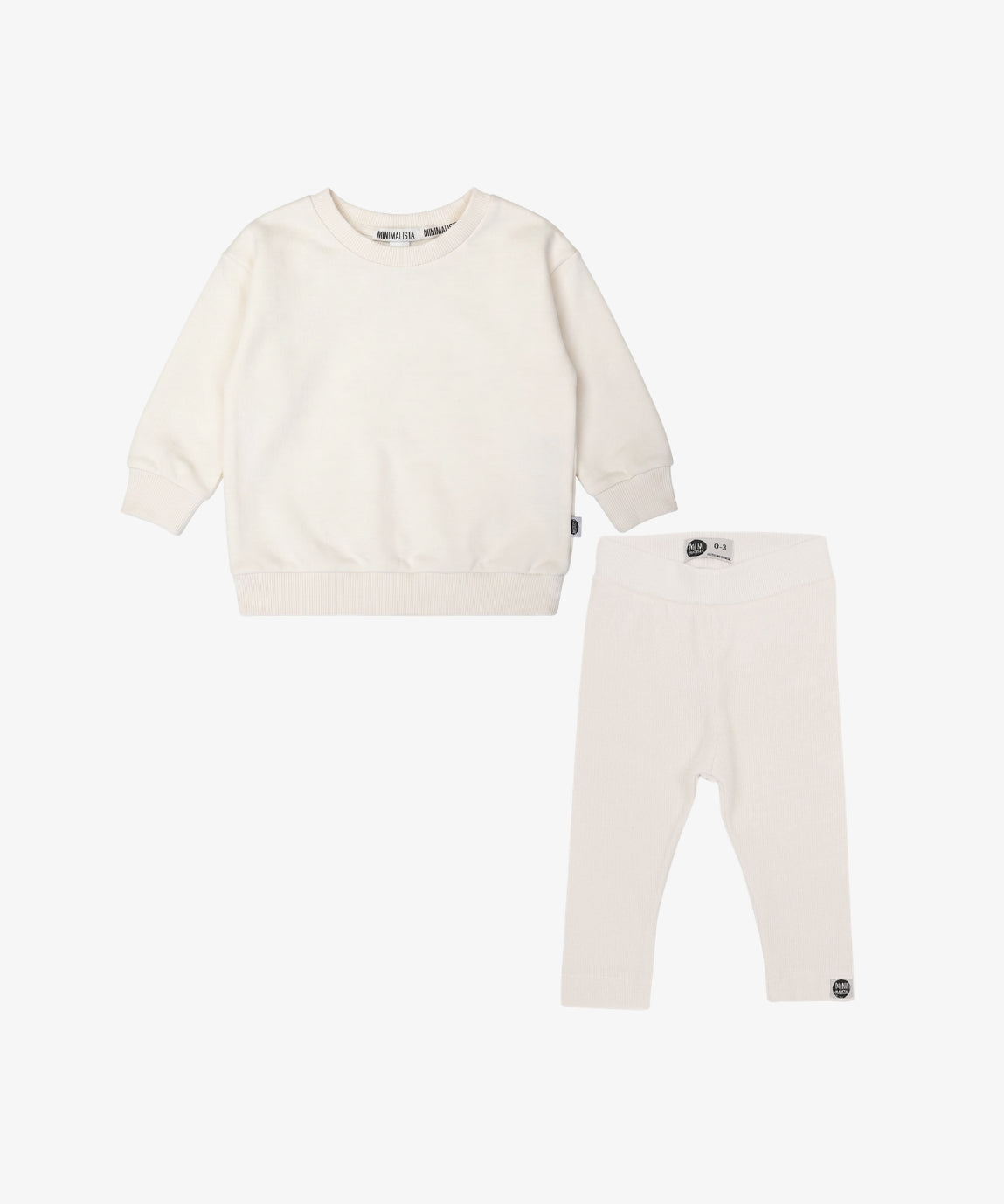 MiniMalista Conjunto Moletom + Calça Canelada em Branco Off. Look monocromático infantil 100% algodão, moletom peluciado oversized + calça canelada slim ajustada, conjunto unissex menino e menina para bebê e criança, do bebê de 0-3 meses aos 5-6 anos.