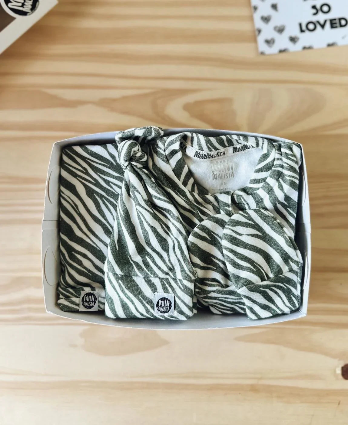 Kit Presente Saída de Maternidade Bebê 4 peças | Zebra - Com Caixa Presente