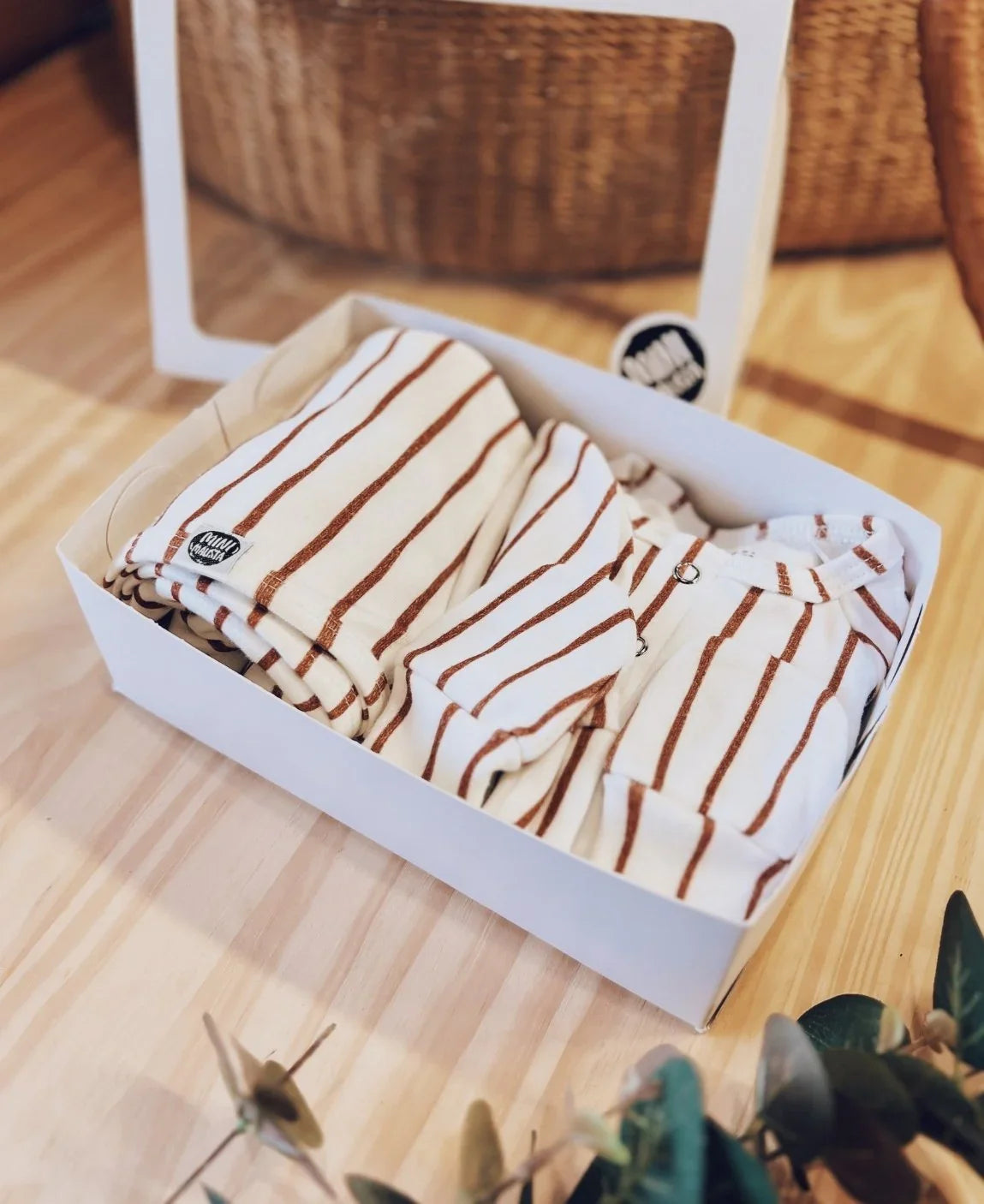 Kit Presente Saída de Maternidade Bebê 4 peças | Forest - Com Caixa Presente