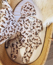 Kit Presente Saída de Maternidade Bebê 4 peças | Tiger - Com Caixa Presente