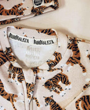 Kit Presente Saída de Maternidade Bebê 4 peças | Tiger - Com Caixa Presente