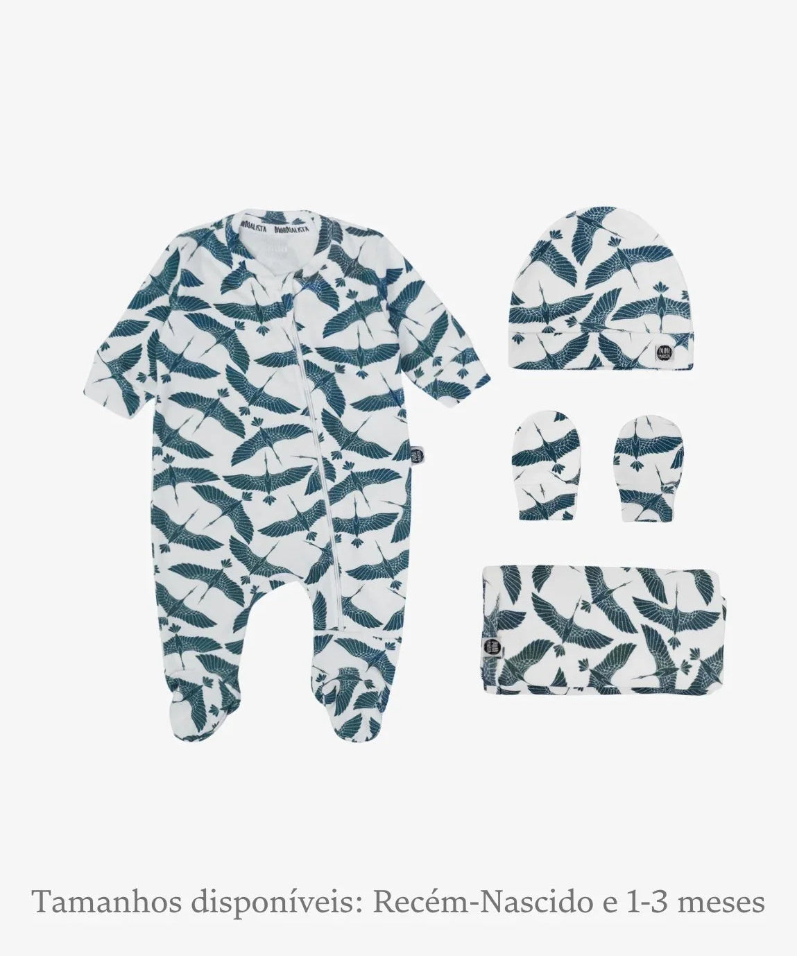 conjunto-saida-de-maternidade-bebe-minimalista-neutro-unissex-menino-masculino-estampado-blue-flock-passaros-azuis_d2cbd526-298a-4183-b7c5-4705921f2c1c.jpg