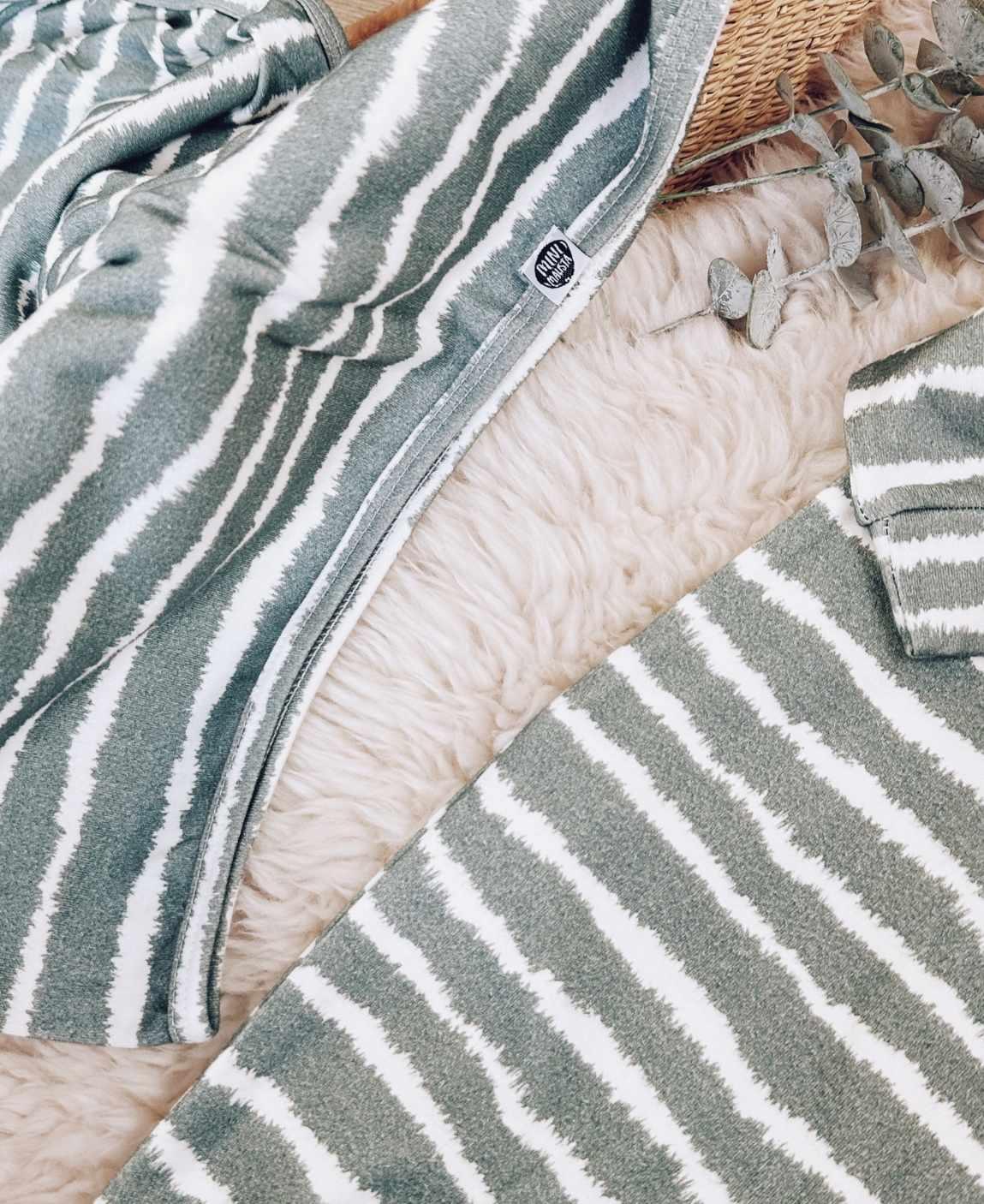 Kit Presente Saída de Maternidade Bebê 4 peças | Tie Dye