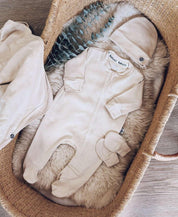 Kit Presente Saída de Maternidade Bebê 4 peças | Liso Sand