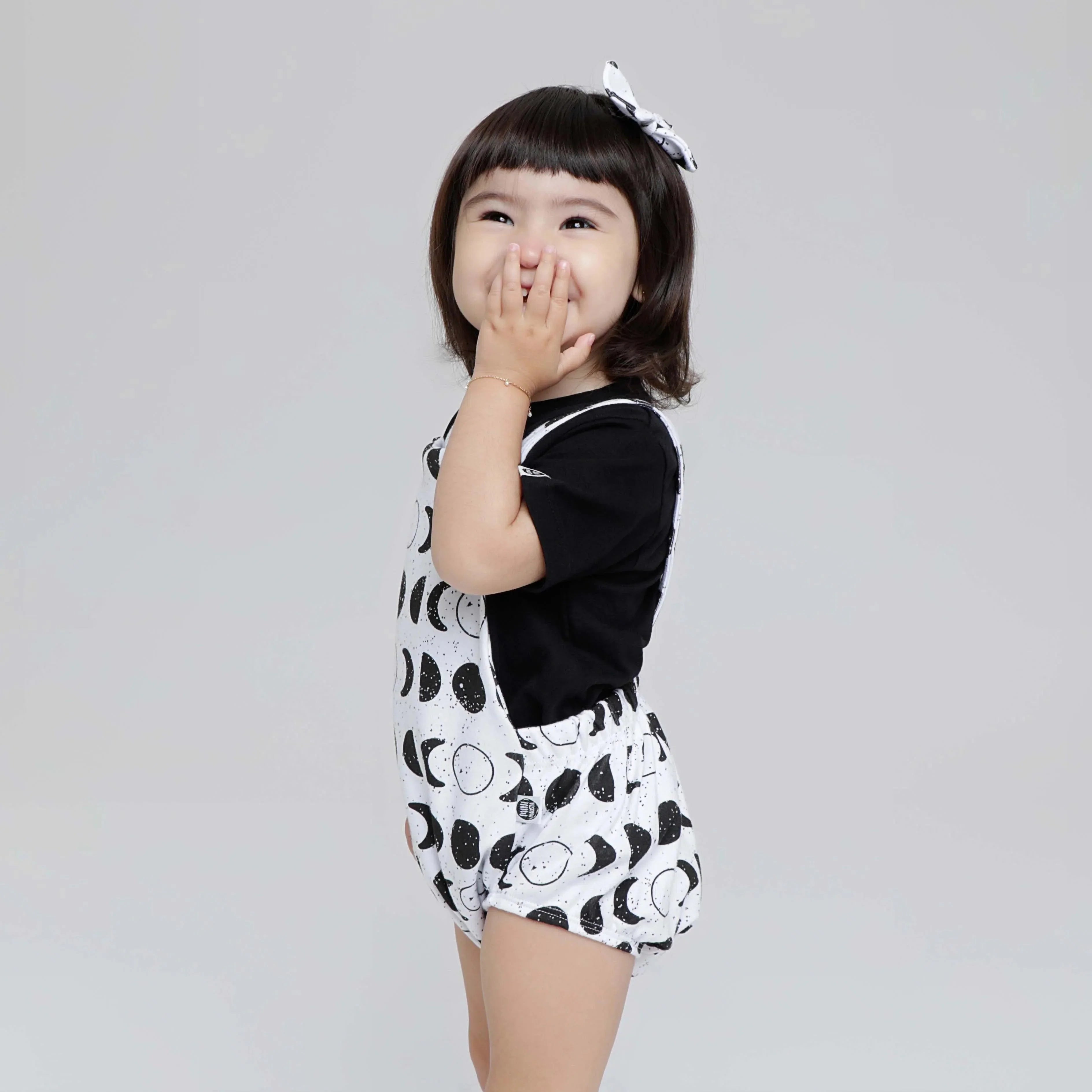 Jardineira de Bebê Unissex | Lunar - MiniMalista Baby - 0.3, 0.45, b2b, Baby, black-friday, Calor, Menina, Neutro, outlet, SALE-FINAL, tab-tam-jardineiras, Unissex, Verão, Winter Sale 40% -bebê-minimalista-estiloso