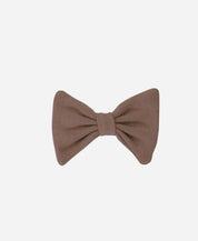 Laço de Cabelo com Clip MiniMalista | Liso Mocha - MiniMalista Baby - 0.3, 0.4, b2b, Baby, black-friday, com-desconto-mm10, laço-clip, Meia Estação, Menina, SALE-FINAL, Winter Sale 40% -bebê-minimalista-estiloso
