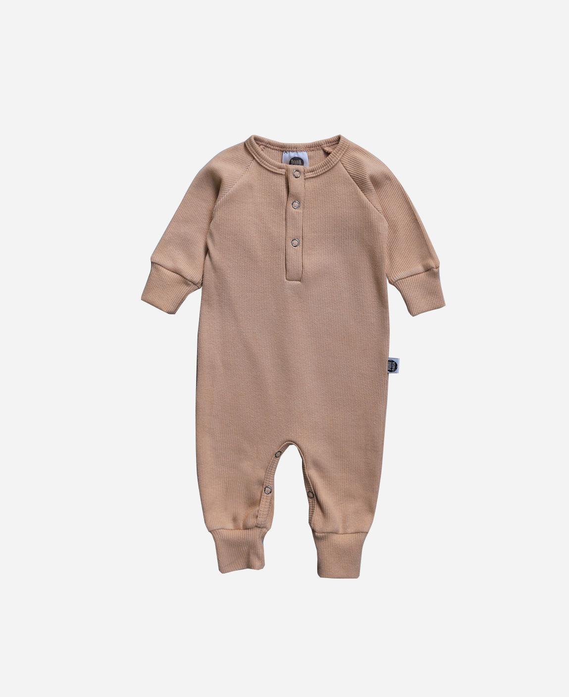 Macacão Bebê Canelado Botões Unissex MiniMalista Liso Cinnamon - MiniMalista Baby - b2b, Baby, com-desconto-mm10, Frio, Menino, Neutro, tab-tam-mac-botões, Unissex -bebê-minimalista-estiloso