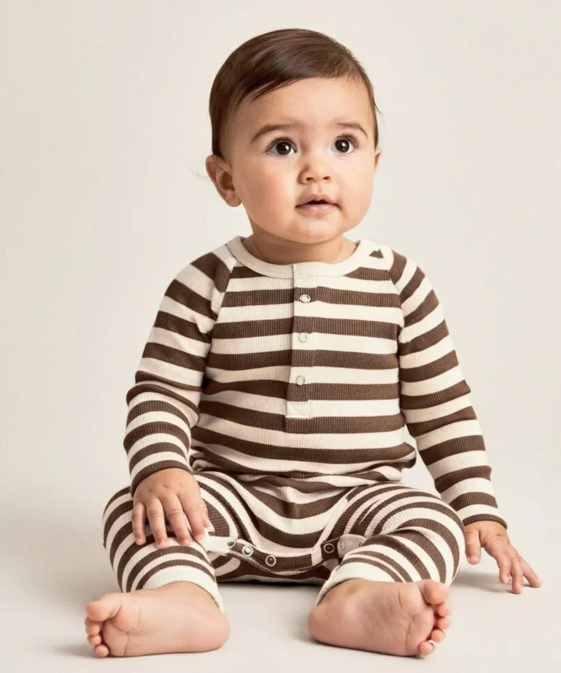 macacao-bebe-menino-menina-unissex-canelado-listras-marrom-e-branco-minimalista.jpg