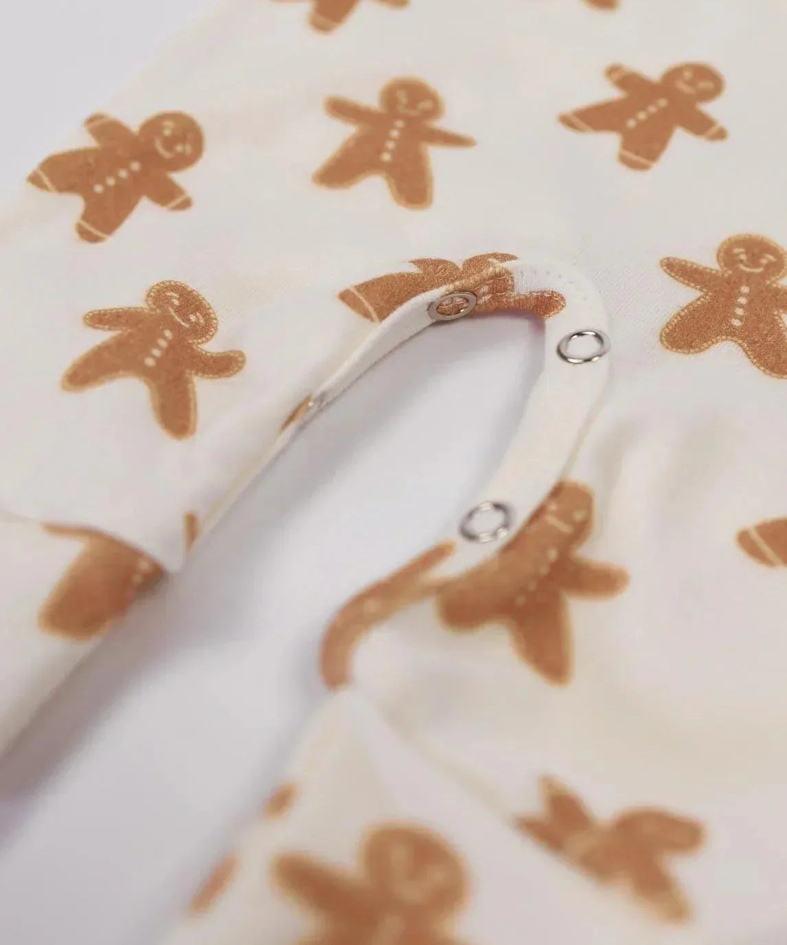 Macacão de Bebê Raglan Botões Unissex | Gingerbread - MiniMalista Baby - 0, 2macacoespor199, b2b, Baby, Christmas, com-desconto-mm10, Meia Estação, Menina, natal, Neutro, tab-tam-mac-botões, Unissex, Xmas -bebê-minimalista-estiloso