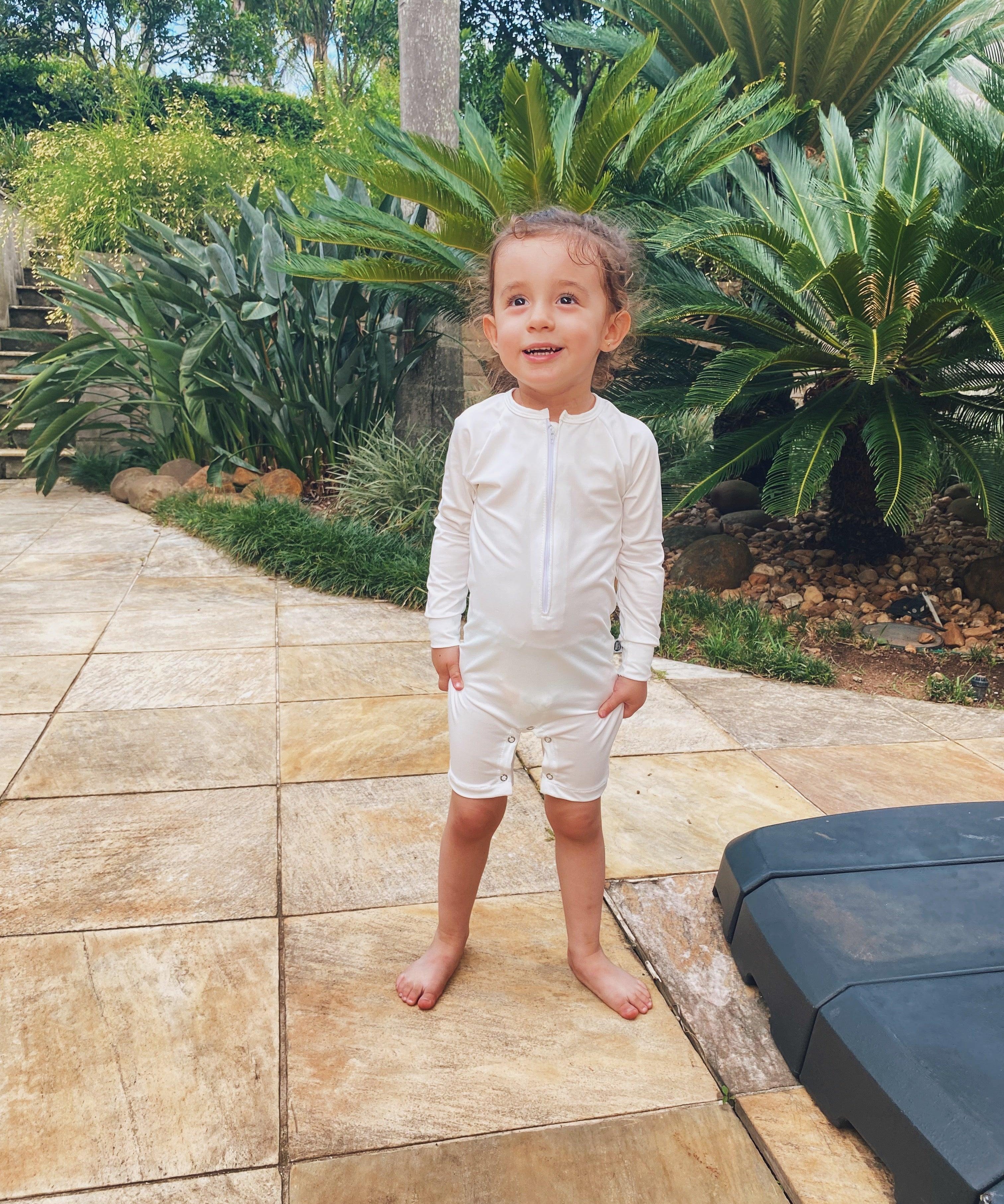 Macaquinho de Praia UV50+ | Liso Branco Off - MiniMalista Baby - 0, b2b, Baby, Calor, com-desconto-mm10, Menina, Neutro, tab-tam-macaquinho-praia, Unissex, Verão -bebê-minimalista-estiloso