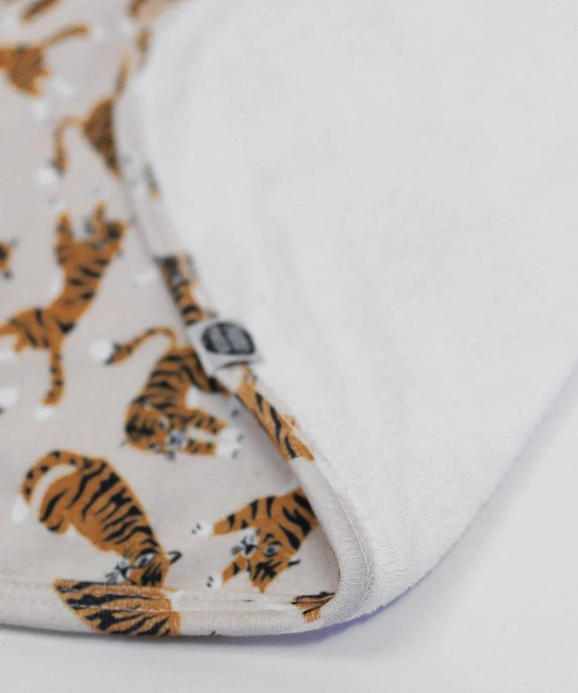 Naninha de Algodão | Tiger - MiniMalista Baby - 0.3, 0.35, b2b, Baby, black-friday, com-desconto-mm10, Meia Estação, Menino, Neutro, tab-tam-naninha, Unissex -bebê-minimalista-estiloso