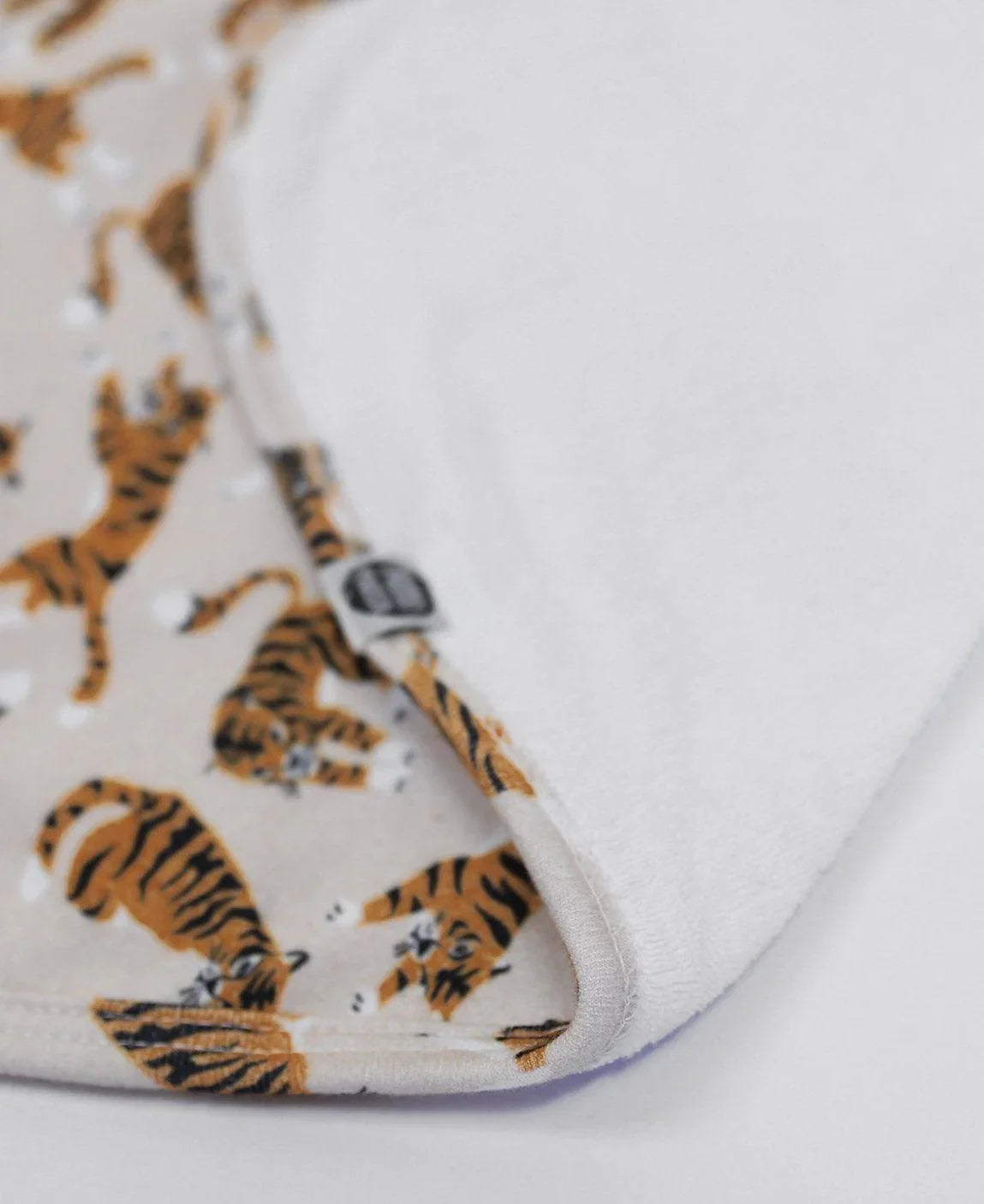 Naninha de Algodão | Tiger - MiniMalista Baby - 0.3, 0.35, b2b, Baby, black-friday, com-desconto-mm10, Meia Estação, Menino, Neutro, tab-tam-naninha, Unissex -bebê-minimalista-estiloso